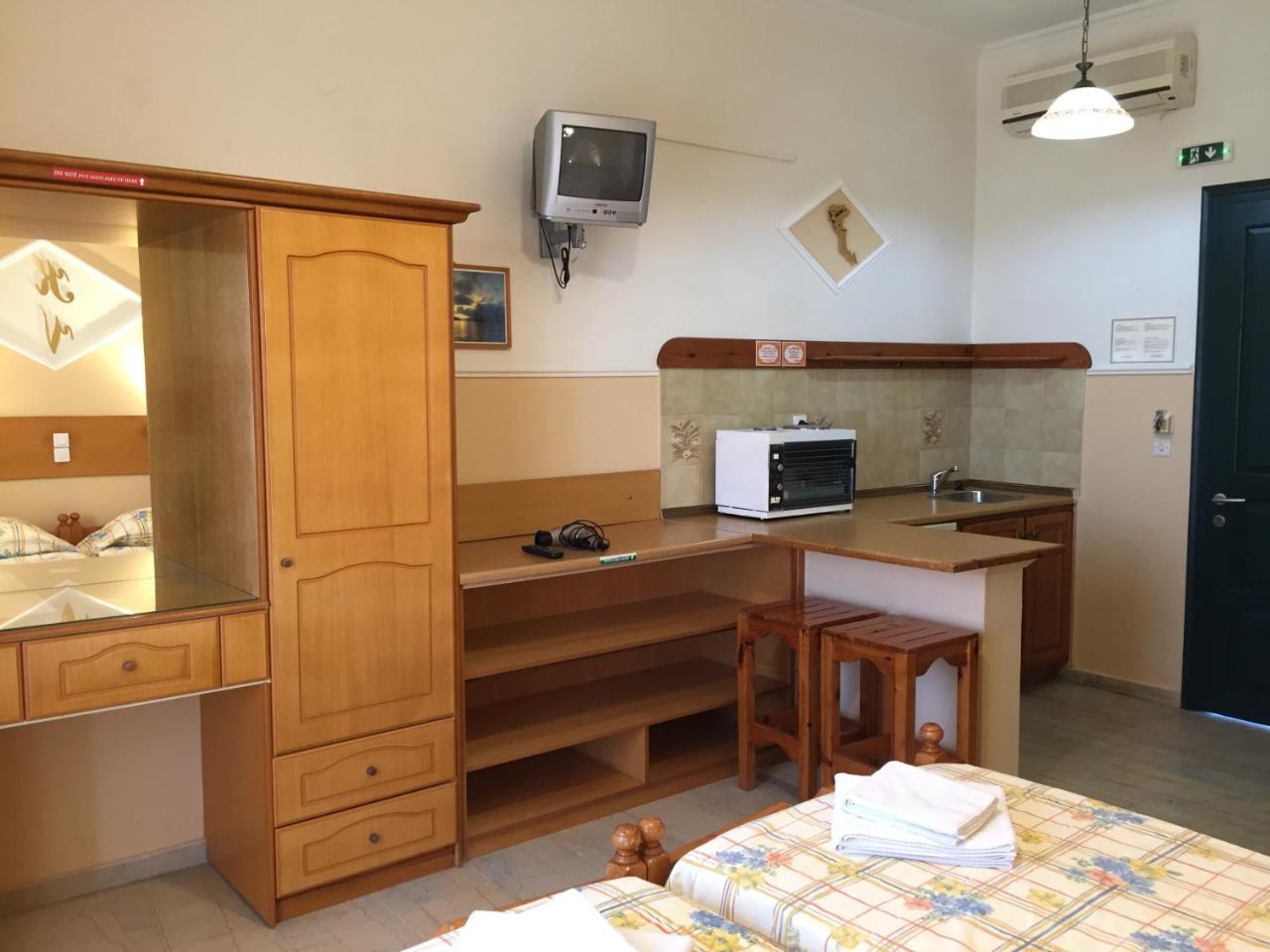Eleni Apartments 아릴라스 외부 사진